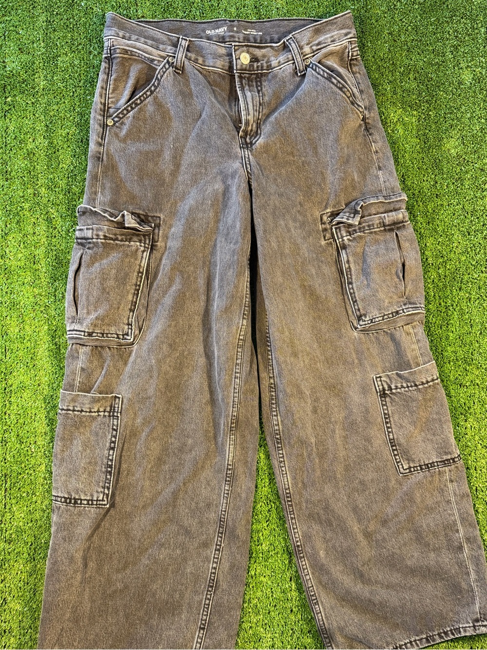 Womens Wide-Leg Cargo Pants in Black